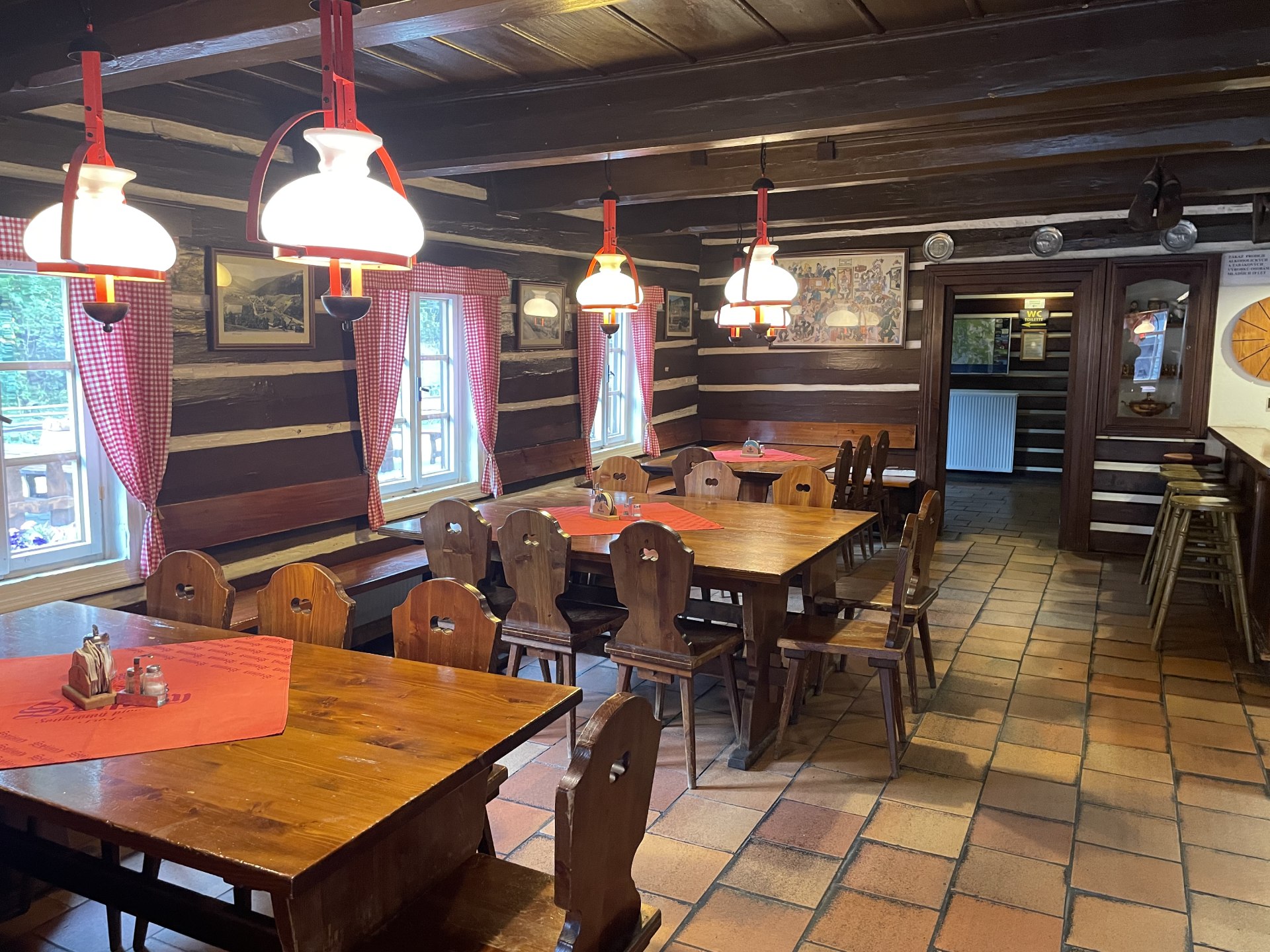 Restaurace Hospoda na Peci